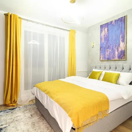 The Golden Paradise - Central Penthouse