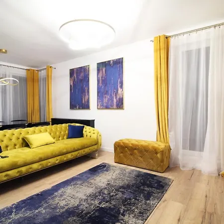 Апартаменти The Golden Paradise - Central Penthouse *